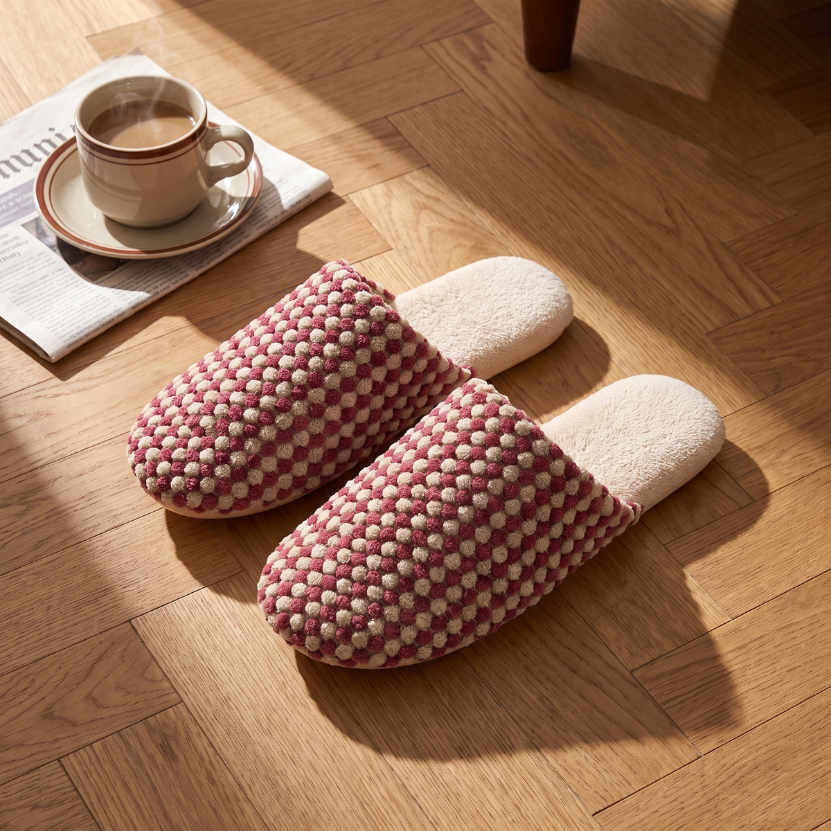 Flops Checkmate slippers in Berry